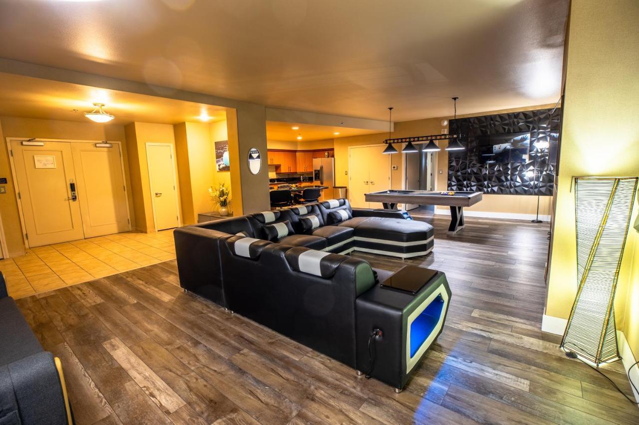 2100 Sqft Penthouse Suite W/ Strip Views! Pool Gym ลาสเวกัส ภายนอก รูปภาพ